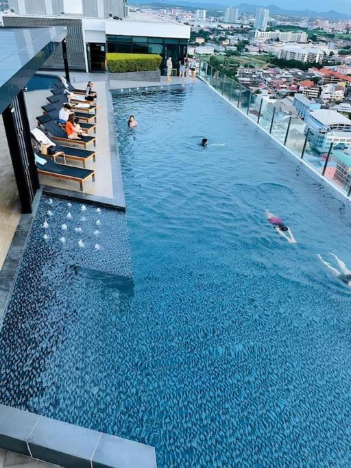 Apartment Sea View 2 Bed At Excellent Location Pattaya