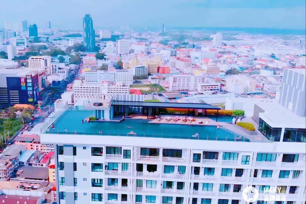 Pangsapuri Sea View 2 Bed At Excellent Location *